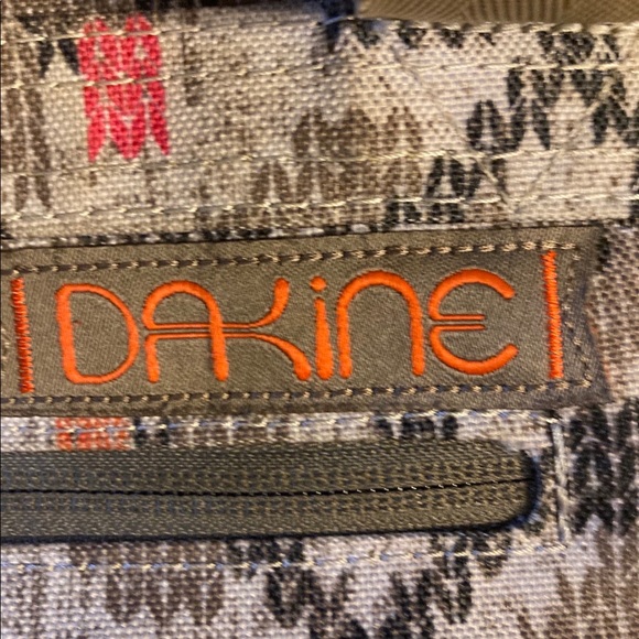 $FINAL! DaKine Crossbody Jive Bag! EUC-Perfect for the mountains or Main Street! - Picture 2 of 7